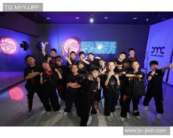 西安街舞队灵活性分析与表现探索街舞文化的独特魅力