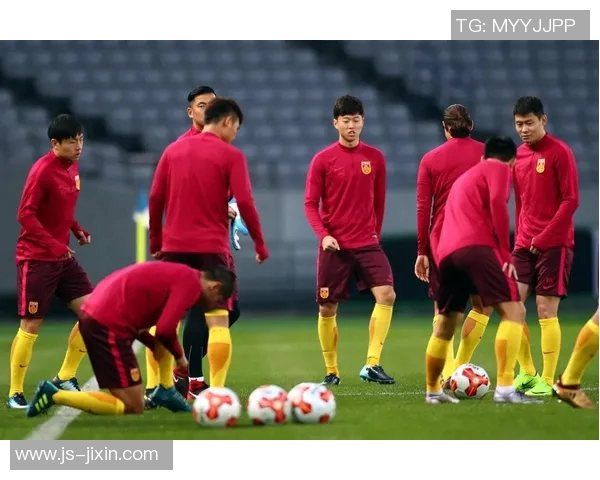 黄强独家揭秘足球技巧与战术分享助你提升球技的秘诀