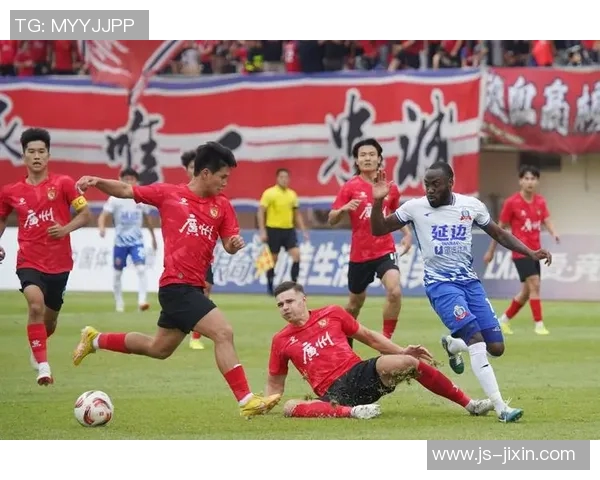 广州足球队转型之路的纪实探索与发展历程全景回顾 广州足球队转型之路的纪实探索与发展历程全景回顾