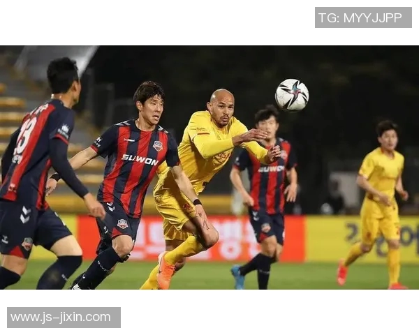 全北现代对阵江原FC精彩直播回顾与赛后分析尽在这里